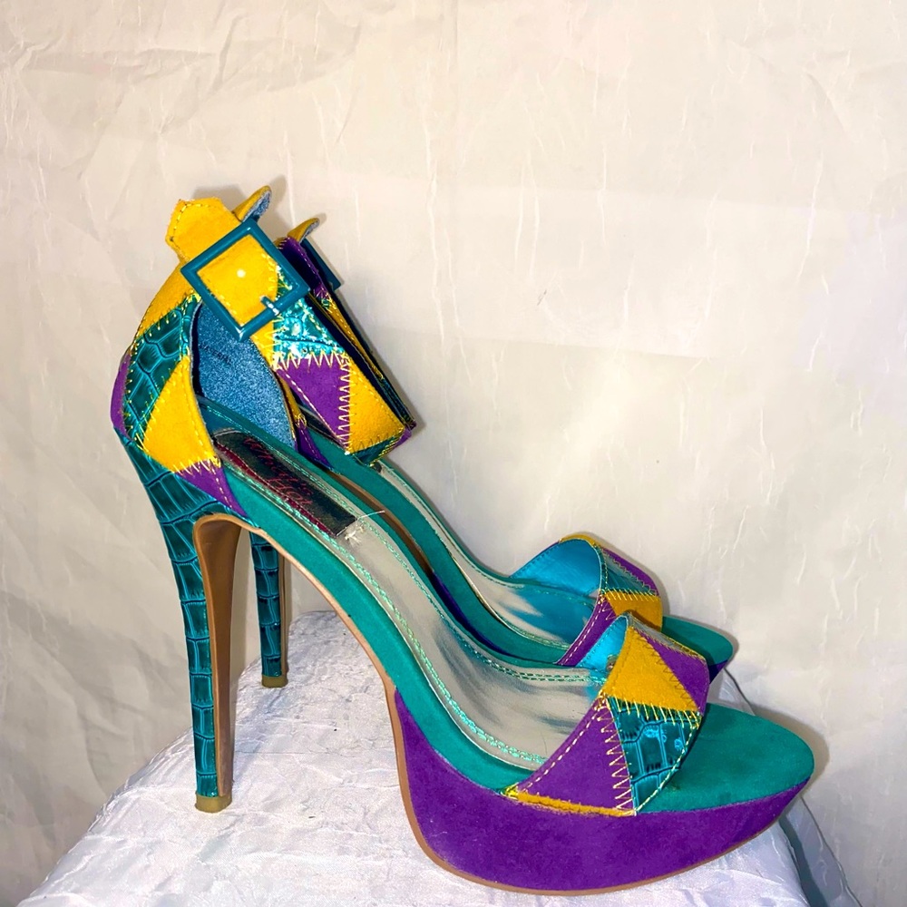 Green yellow and purple snakeskin stacked heels
